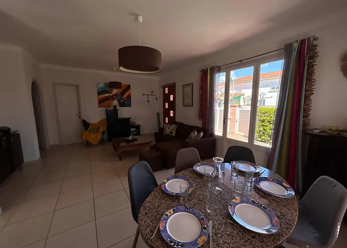 Villa 6 Personnes 100 M 6gsa163 Le Barcarès